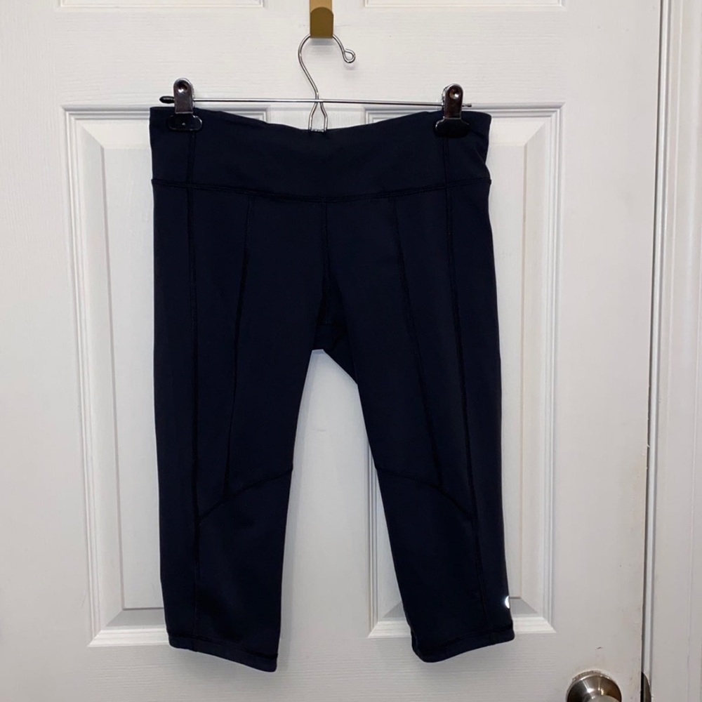 Lululemon cropped capris